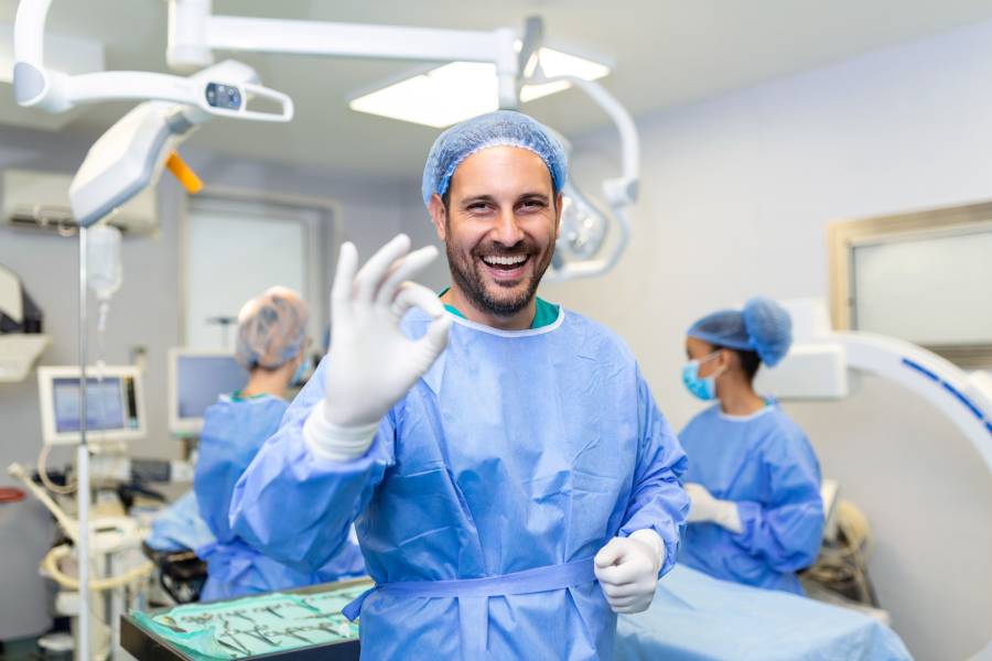 İs turkey safe to travel for surgery?